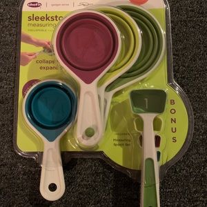 Collapsible Measuring Cups and Spoons